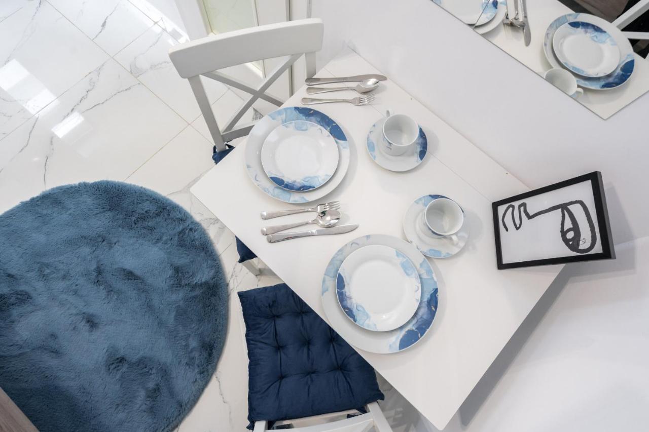 Blue-line-apartment-unirii Appartamento *